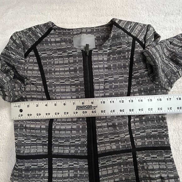 Classiques Entier Womens Blazer Jacket Size 6P Black & White Plaid Linen Blend - Picture 6 of 8